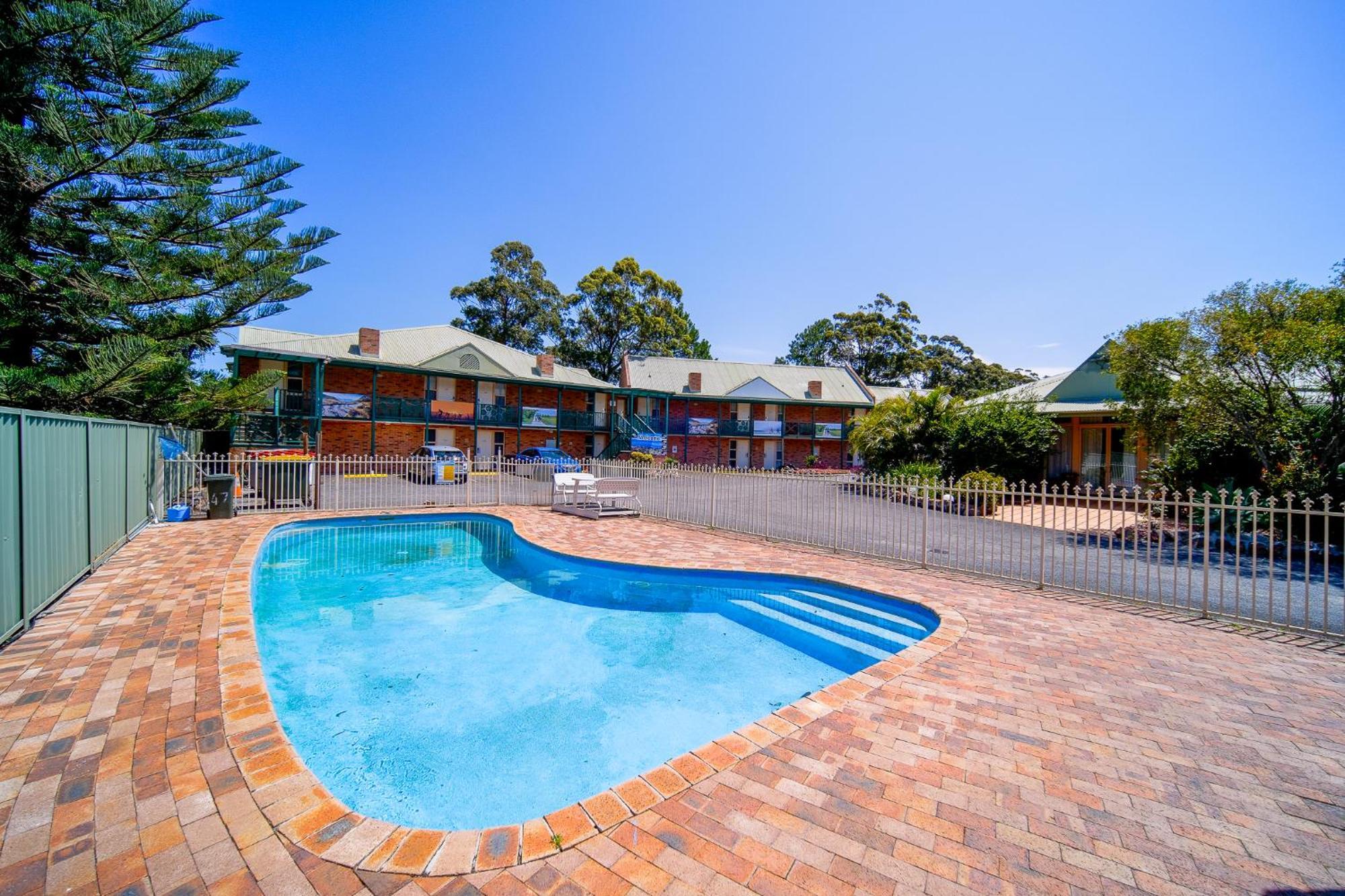 Golf Place Inn Wollongong Primbee Exterior photo