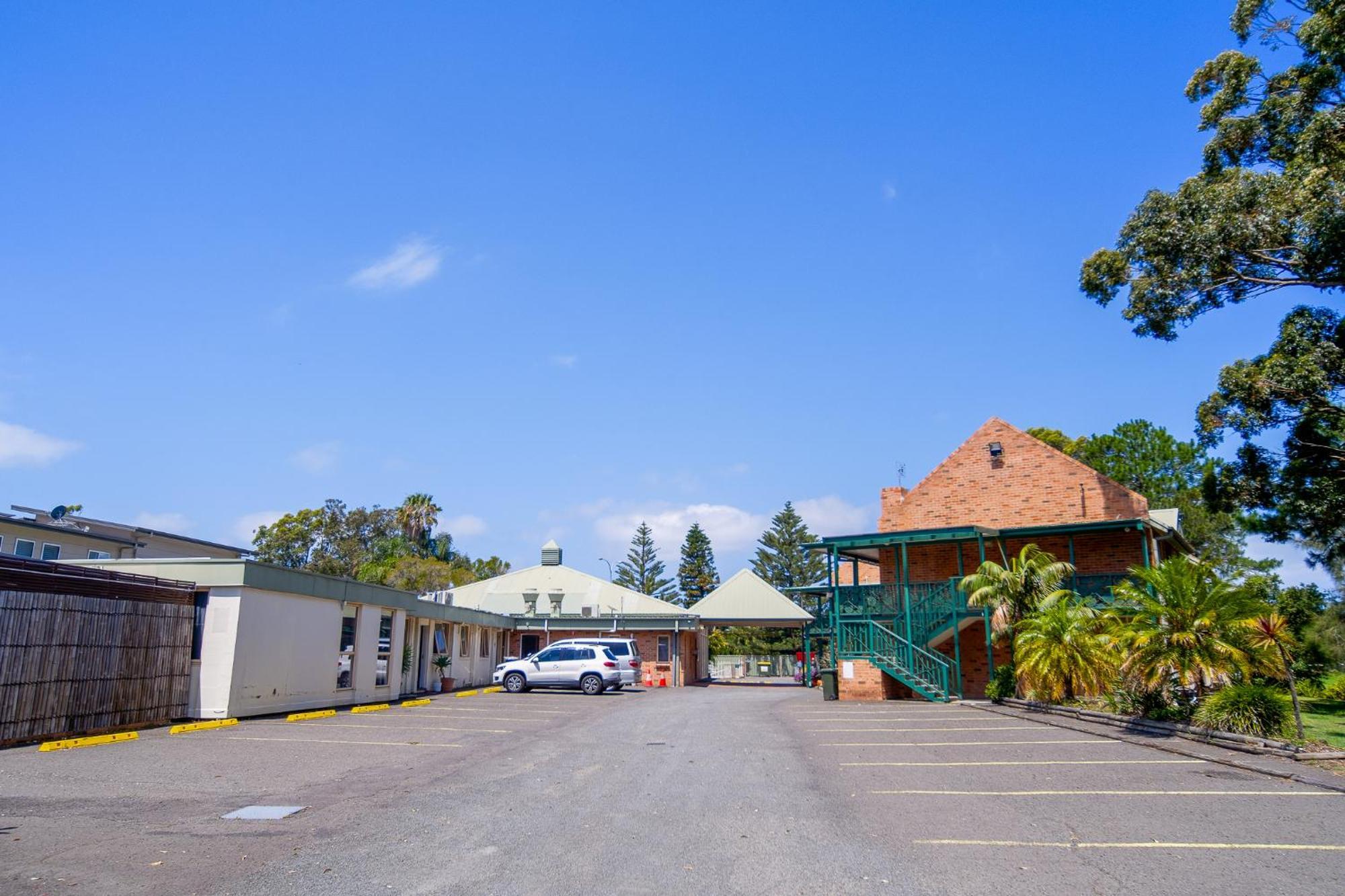 Golf Place Inn Wollongong Primbee Exterior photo