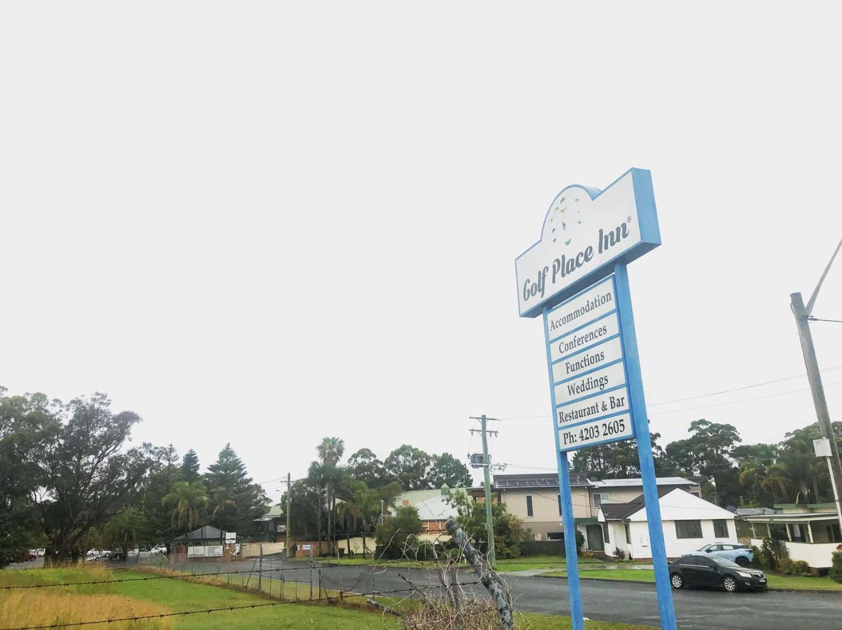 Golf Place Inn Wollongong Primbee Exterior photo